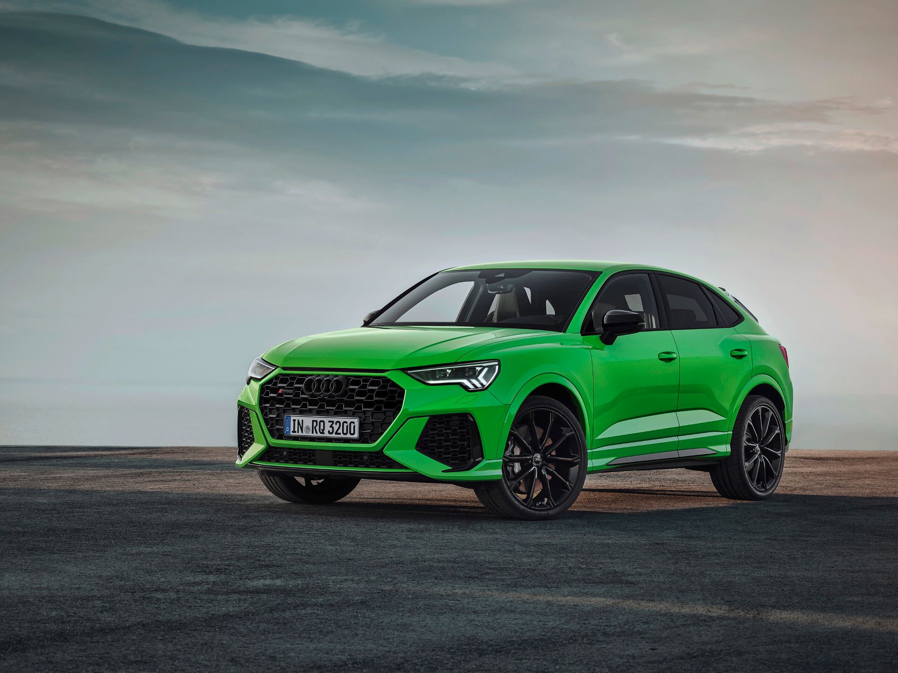 Kelcseecs Floor Liners: The Ultimate Solution for Keeping Your Audi Q3 Clean and Tidy